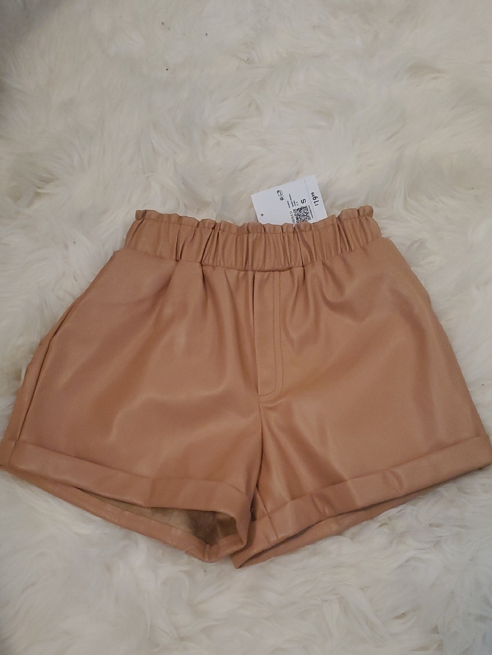 Forever 21 High-Waist Faux Leather Shorts in Camel